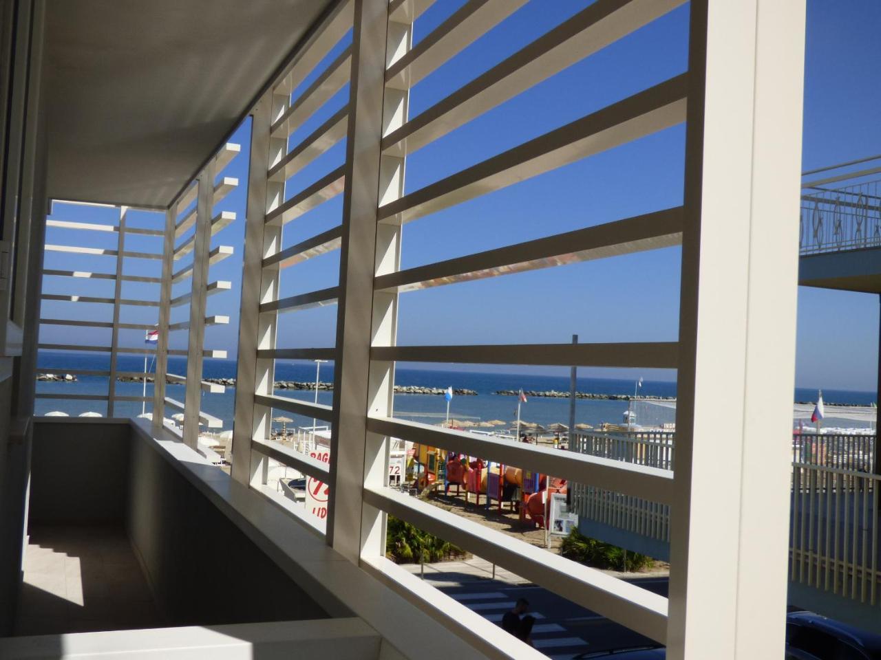 Hotel Trevi Bellaria-Igea Marina Extérieur photo